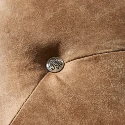 Poef Bowery, Camel, Pellini