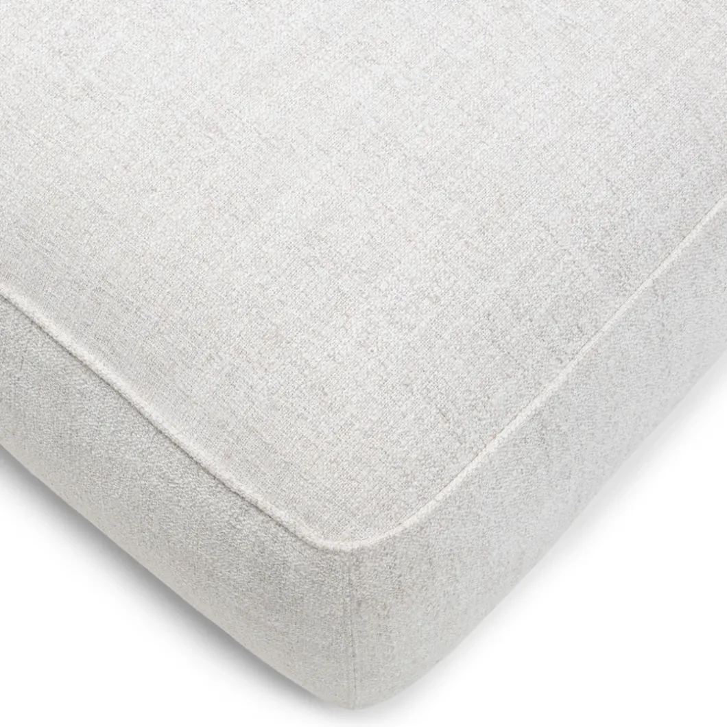 Voetenbank Hamilton, Wit